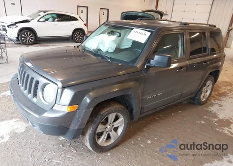 2017 Jeep Patriot Latitude 4X4 из США, поврежденный, VIN 1C4NJRFB5HD134037